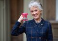 Addio a Joanna Trollope, la regina dei romanzi rosa aveva 82 anni