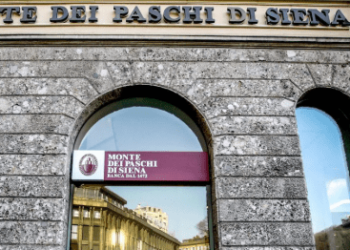 Piazza Affari chiude in rialzo, Mps torna a crescere