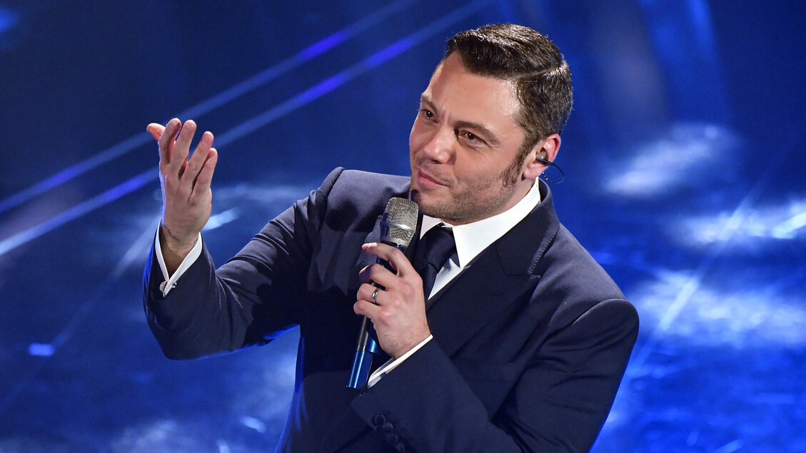 Tiziano Ferro, all’Ariston per celebrare i 25 anni dal debutto con Xdono