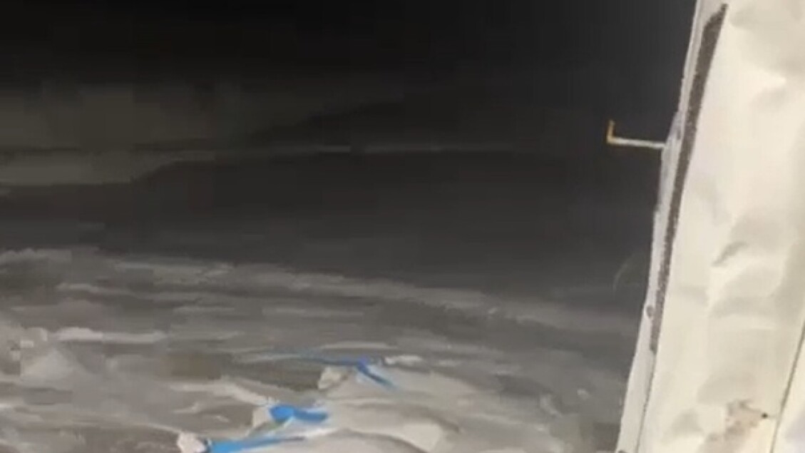 Forte mareggiata a Porto Recanati, allagate alcune strutture