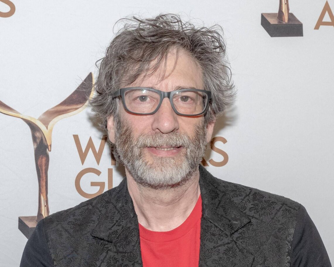 Neil Gaiman rompe il silenzio sulle accuse di molestie: “È tutto falso”