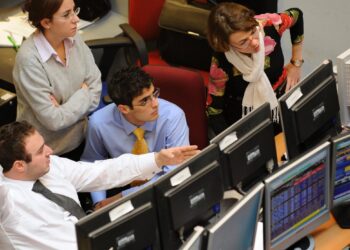 Spread Btp-Bund in calo a 75 punti base e rendimenti al 3,83%: dalle aste 15,5 miliardi