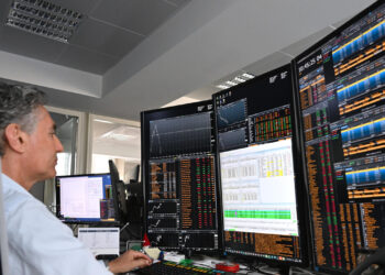 Borsa: Milano chiude in rialzo con l’Europa, corre Inwit