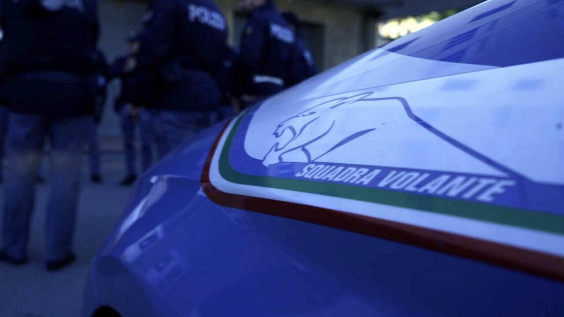 Agguato a Trieste, feriti a colpi di coltello quattro operai