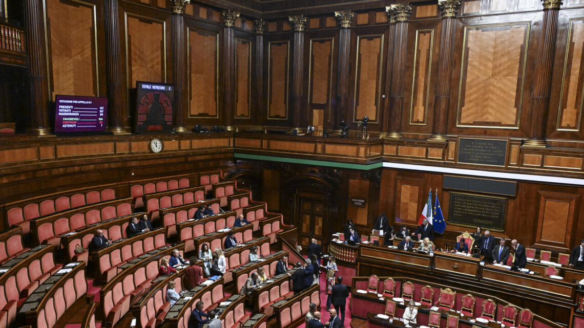 Via libera del Senato all’emendamento di maggioranza sulle preferenze