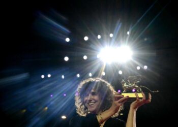 Mostra del cinema: da Woman Unknown a Naza, i film di Venezia in sala