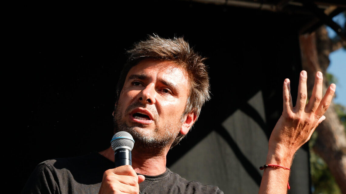 Di Battista sedato e in terapia intensiva dopo l’intervento