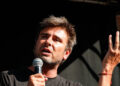 Di Battista sedato e in terapia intensiva dopo l’intervento