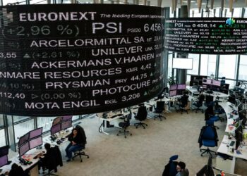 Lo spread rimane stabile a 83 punti base, rendimenti ancora alti al 4,18%