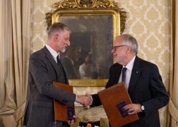 Giuli, bene diffusione dell’italiano lingua aperta ai popoli e al dialogo
