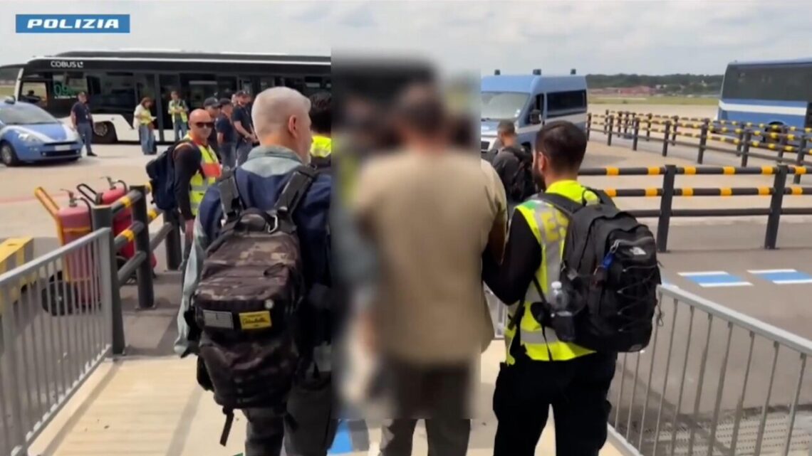 Bloccò la strada Milano-Meda per un video, espulso il trapper Bratan