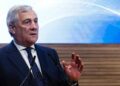 Tajani: “Magistrati siano più rigidi su arresti, colpirne uno per educarne cento”. Anm: “Parole contrarie a Stato di diritto”