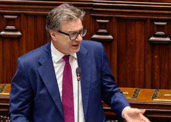 Giorgetti: ‘Il prelievo sulle banche sarà sostenibile, non morirà nessuno’