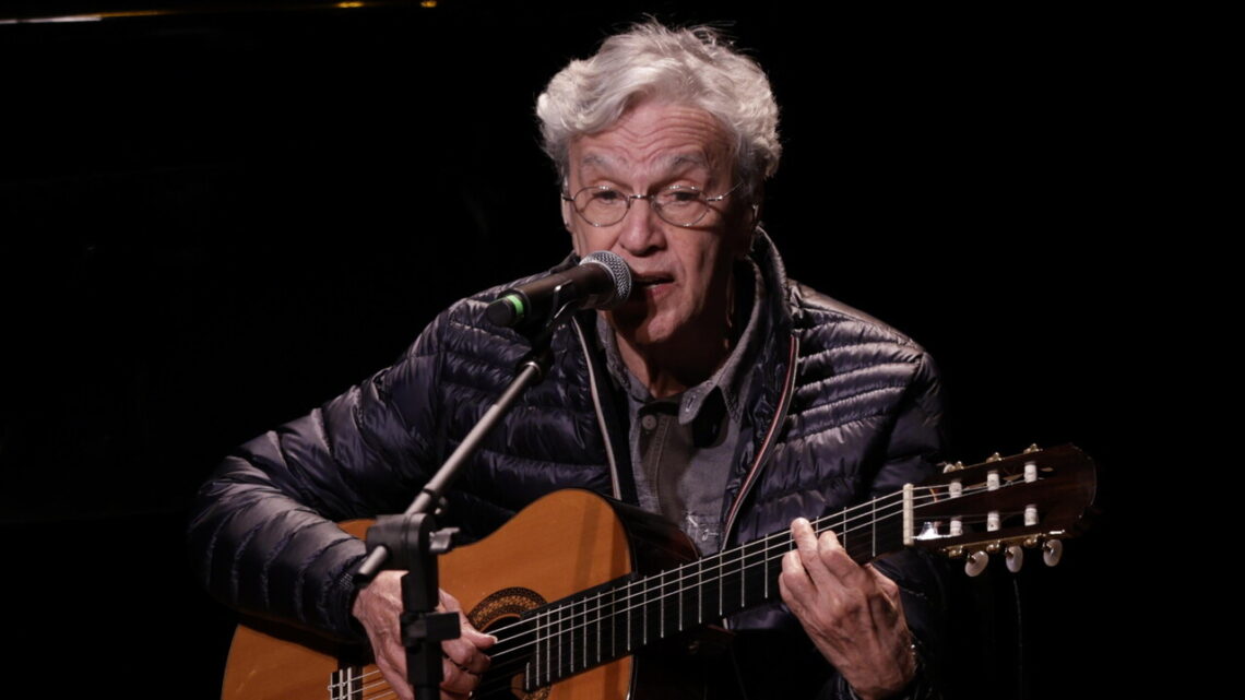 Caetano Veloso scopre il nome del sergente che lo aiutò durante la dittatura