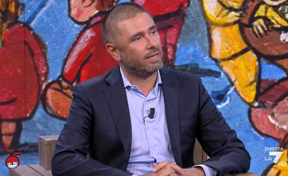 Di Battista in studio a DiMartedì: “Ho iniziato le terapie per il tumore, ci sono tutte le carte per guarire”